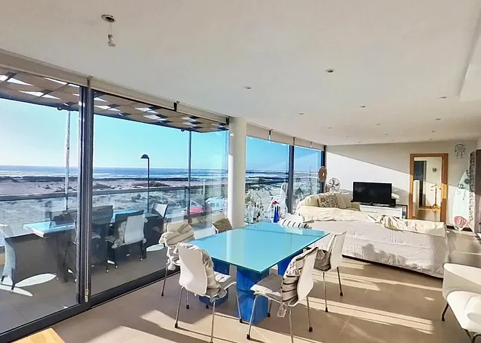 La Casa De La Playa-best Ftv Views, By Comfortable Luxury Cotillo
