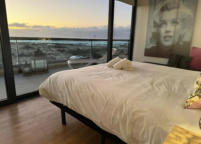 La Casa De La Playa-best Ftv Views, By Comfortable Luxury Cotillo