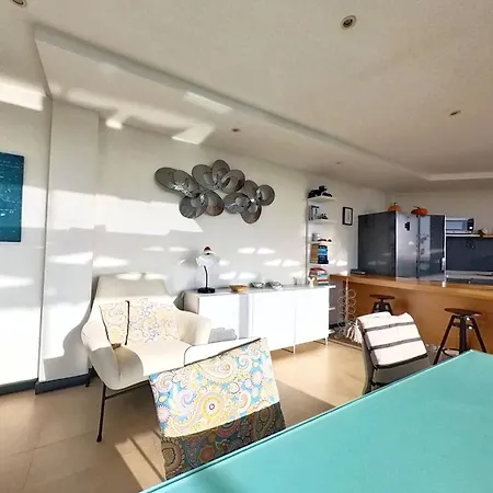 La Casa De La Playa-best Ftv Views, By Comfortable Luxury Apartment *